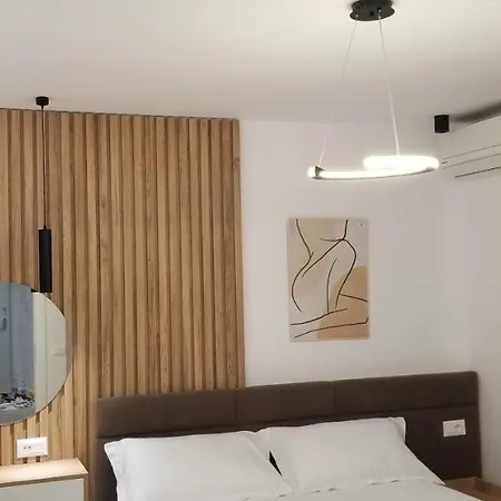 Apartament 2a New Bazaar Tirana