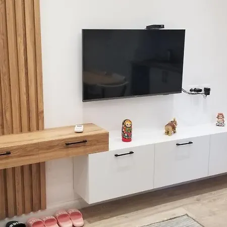 2a New Bazaar Tirana