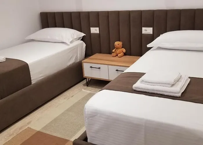 2a New Bazaar * Tirana